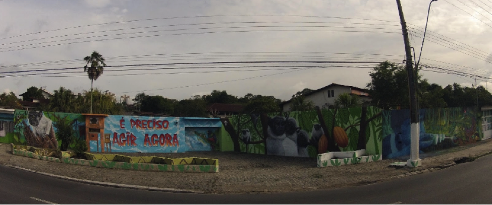Mural de grafite pela criação do Corredor Ecológico do Sauim-de-Coleira em Manaus, 2015. O mural foi parte da campanha “Eu apoio o corredor do sauim”, realizada pelo Coletivo Ficha Verde.